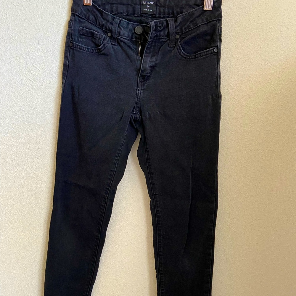 Black skinny jeans